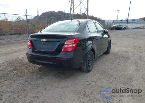 2018 Chevrolet Sonic Ls Manual из США, поврежденный, VIN 1G1JA5SH1J4116263